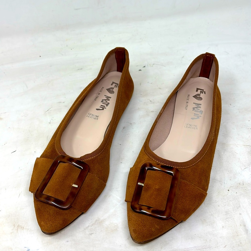 Brown suede flats with buckle